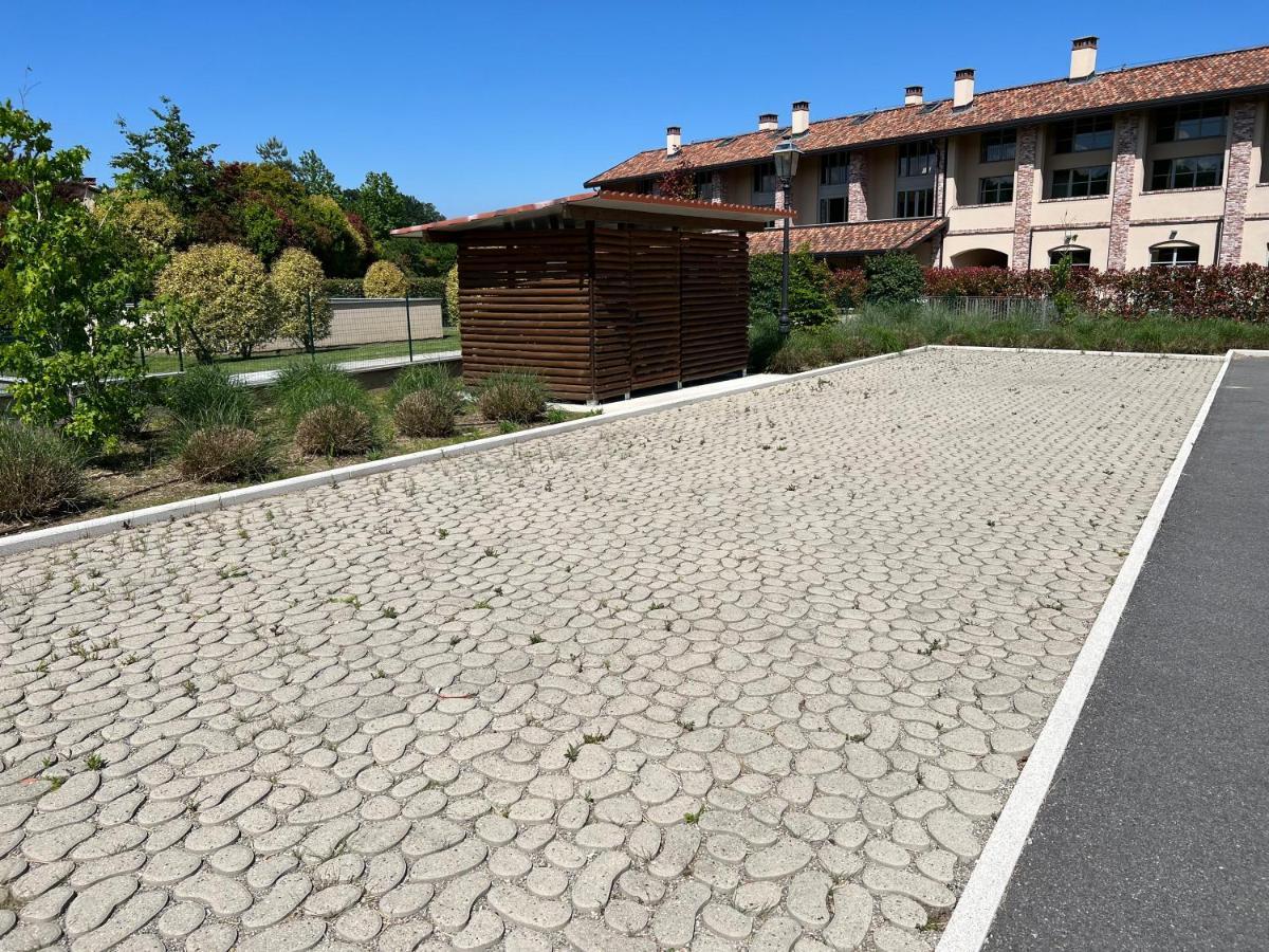 Bogogno Golf Private Luxury Apartment Luaran gambar